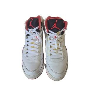 Air Jordan 5 Retro 2006 White Red Silver Size 11 w / Jumpman Hang Tag OG